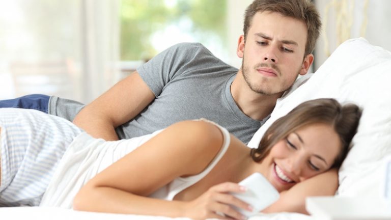 3 Ways to Spy on My Wife’s Phone without Touching Her Cell
